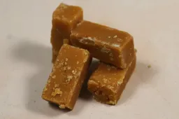 Dhenushree Shudh Desi Gur Jaggery, 1 Kg